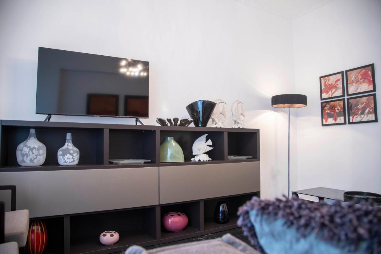 Konstantinos Stylish Brand New Apt In The Heart Of Athene Buitenkant foto